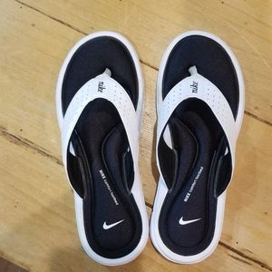 Nike Flip Flops